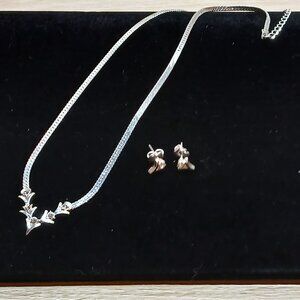 Vintage Avon Silver Tone Necklace & Earrings Costume Jewelry Set #23W